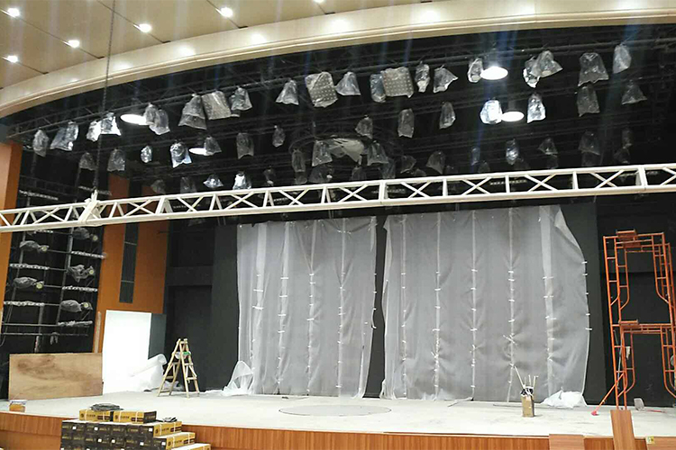深圳寶安區(qū)人民法院多功能廳